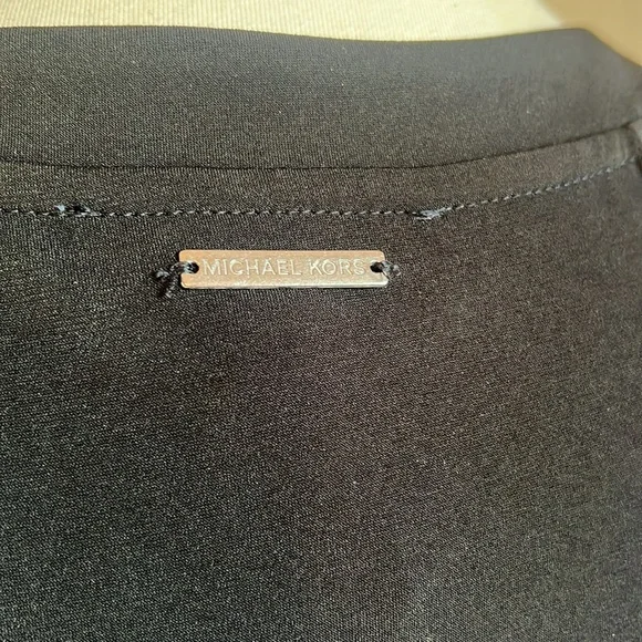 NWT MICHAEL KORS / Black blouse with sheer pleated sleeves / Large - Picture 5 of 7